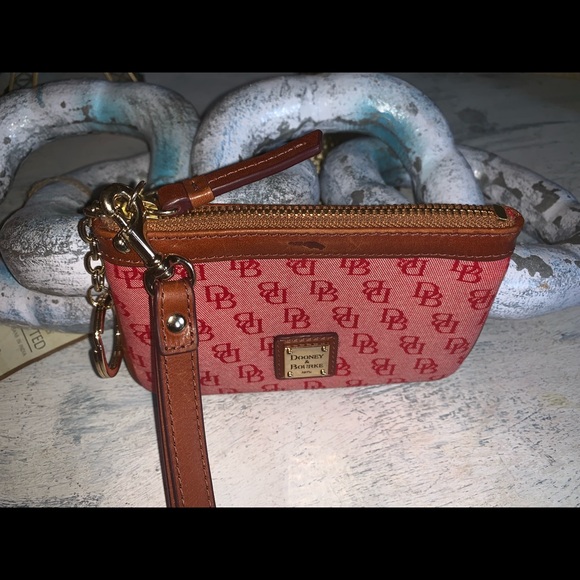 Dooney & Burke wristlet/ key chain - Picture 4 of 7
